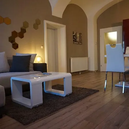 Apartman Gaestehaus Familie Loeffler - Am Stadtplatz In Litschau