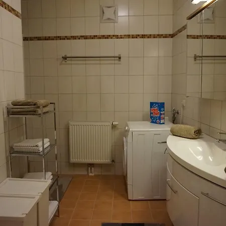 Gaestehaus Familie Loeffler - Am Stadtplatz In Apartman Litschau