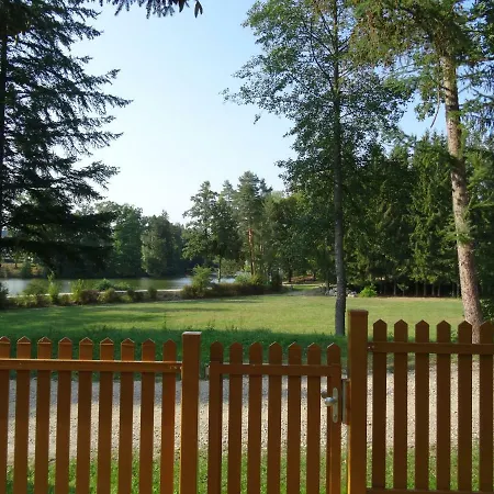 Gaestehaus Familie Loeffler - Am Stadtplatz In Apartman