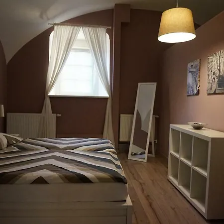 Gaestehaus Familie Loeffler - Am Stadtplatz In *