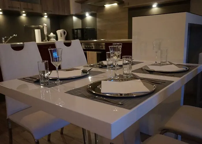 Gaestehaus Familie Loeffler - Am Stadtplatz In 리트샤우