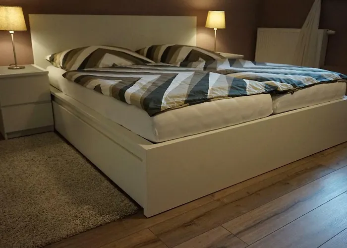 Gaestehaus Familie Loeffler - Am Stadtplatz In Apartment *