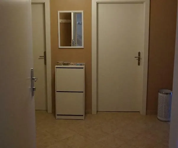 Gaestehaus Familie Loeffler - Am Stadtplatz In Apartment