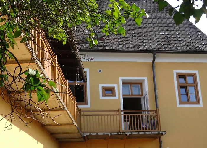 아파트 Gaestehaus Familie Loeffler - Am Stadtplatz In