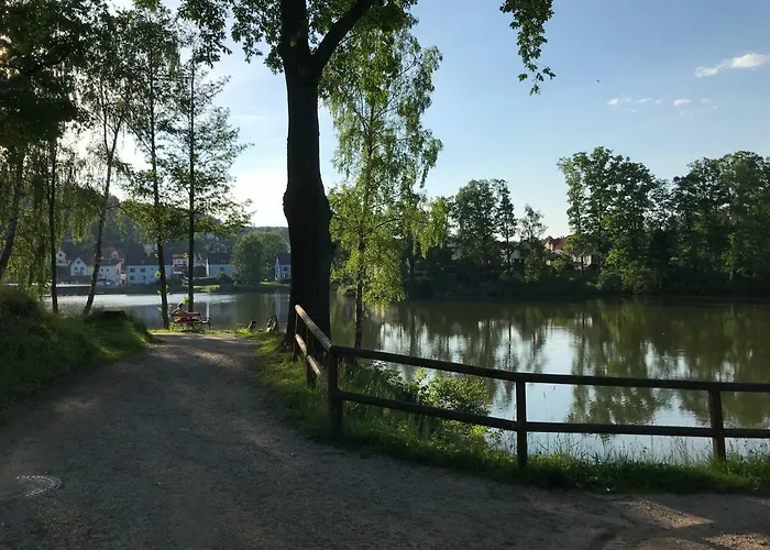 Gaestehaus Familie Loeffler - Am Stadtplatz In Litschau